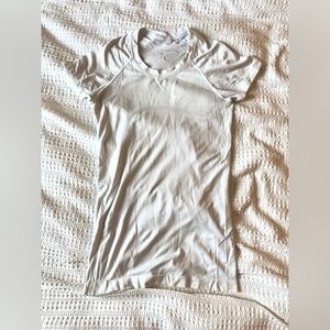LULULEMON White Size 4 Swiftly Athletic Shirt